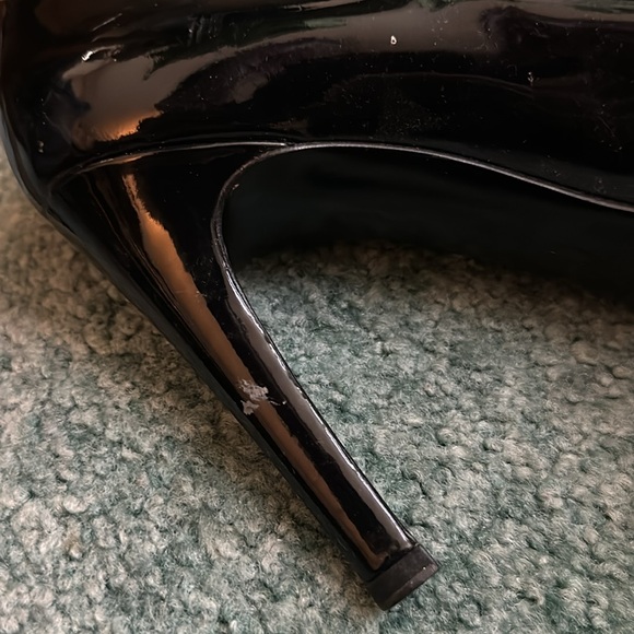 Gucci buckle heels - Picture 4 of 8